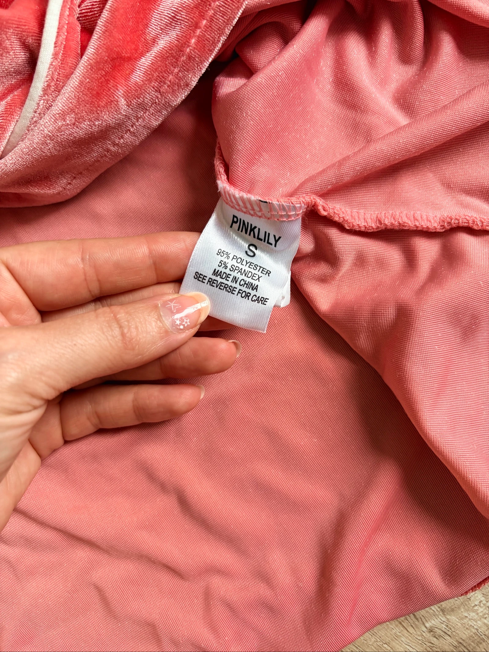 Blusa de pijama / homewear Pink Lily – cetim coral – tamanho P – photo 6